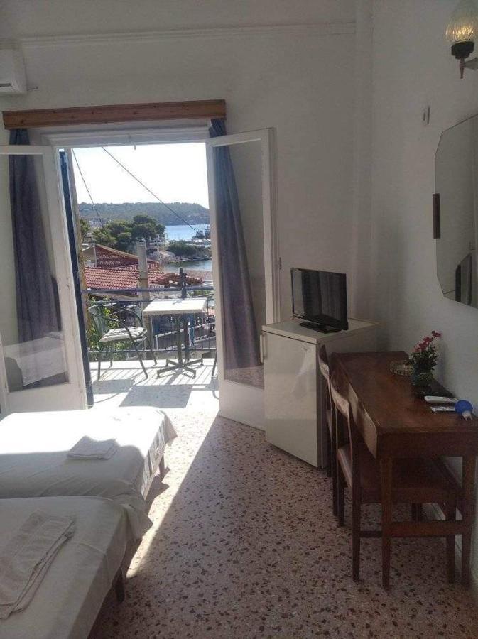 Ammoudia Rooms Agia Marina  Exterior foto